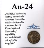 Antonov AN-24V Vzdušné sily Slovenskej republiky, model 1/200 + brožúra s pamätnou mincou