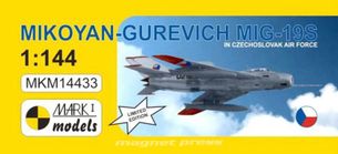 Model Mikoyan - Gurevich MiG-19S in Czechoslovak air force